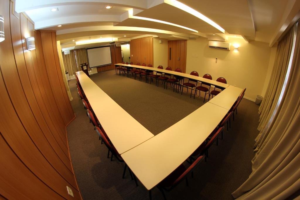 Hotel Ema Palace 3*